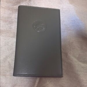 NWOT Hunting World Green Leather Wallet